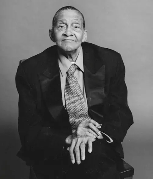 from_years's tweet image. Jazz singer, Jimmy Scott, was born 100 years ago today. Born with Kallmann syndrome, Scott never went through puberty, so he maintained a boy soprano voice throughout his life.