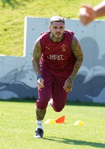 Anne sen köfte yap babam da kola alsın