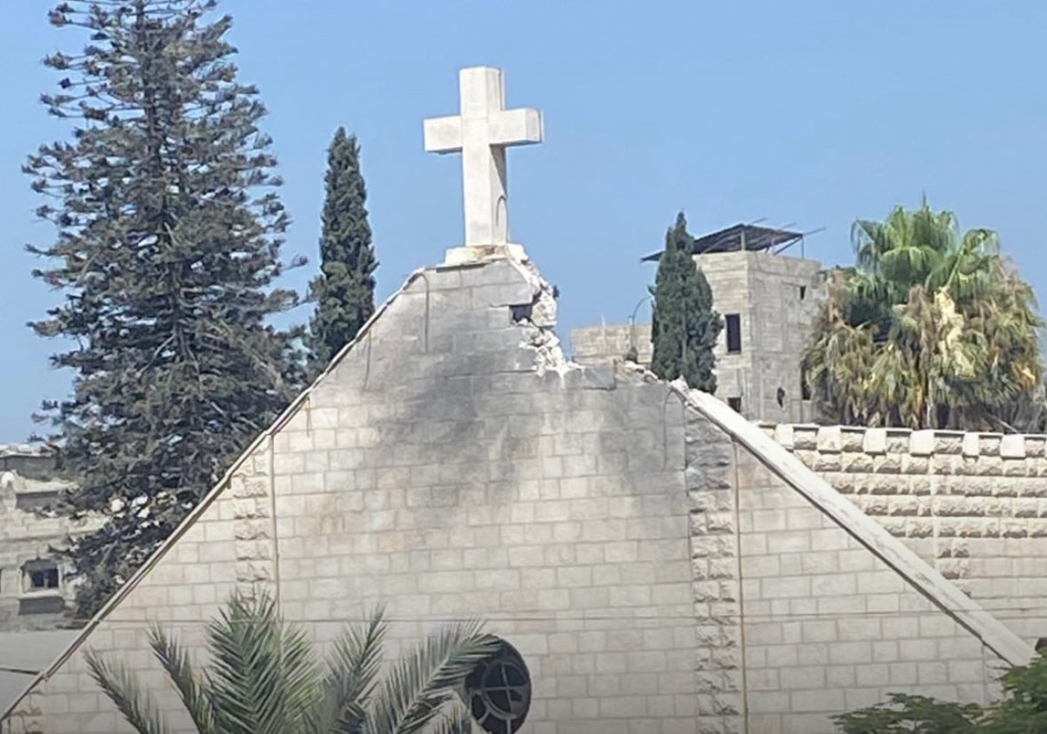 Israel just bombed a Gaza church ⛪ that Pope Francis called daily, killing civilians. 😢

Do Western Christians still think God wants us to “bless Israel” 🇮🇱—a 77-year-old colonial state accused of genocide against Palestinian Muslims and Christians? 🤔

#PeaceForPalestine