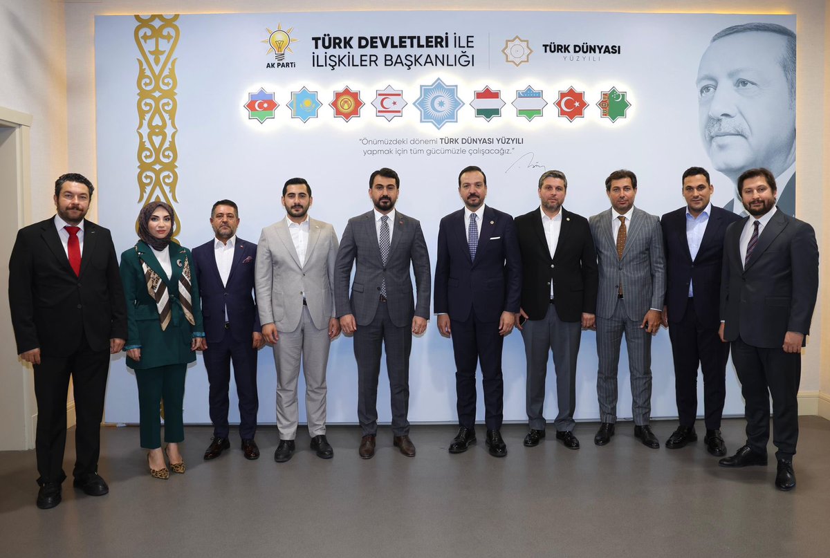 AK PARTİ ÇANKAYA İLÇE BAŞKANLIĞI (@akcankaya) on Twitter photo İlçe Başkanımız Sn.Muhammed Baran KARADUMAN ve heyetimiz,Genel Başkan Yardımcımız,Türk Devletleri ile İlişkiler Başkanı, Ankara Milletvekilimiz Prof. Dr. Sn. Kürşad ZORLU’yu (<a href="/zorlu77/">Prof.Dr.Kürşad ZORLU</a>) ziyaret etti.
Nazik kabulleri ve misafirperverlikleri için kendilerine şükranlarımızı sunarız. İlçe Başkanımız Sn.Muhammed Baran KARADUMAN ve heyetimiz,Genel Başkan Yardımcımız,Türk Devletleri ile İlişkiler Başkanı, Ankara Milletvekilimiz Prof. Dr. Sn. Kürşad ZORLU’yu (<a href="/zorlu77/">Prof.Dr.Kürşad ZORLU</a>) ziyaret etti.
Nazik kabulleri ve misafirperverlikleri için kendilerine şükranlarımızı sunarız.