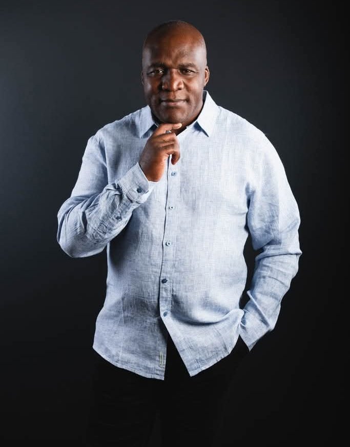 Alfrednisation1's tweet image. Cher #DG Kitenge/#CHUR,ce n&apos;est pas aux #Médecins de vous rappeler l&apos;article 16 de la loi 81-003,qui fixe la période probatoire (stage intégré à la carrière) à 3 mois pour les agents d&apos;exécution et 6 mois pour les agents de collaboration.Au delà,l&apos;agent doit être....