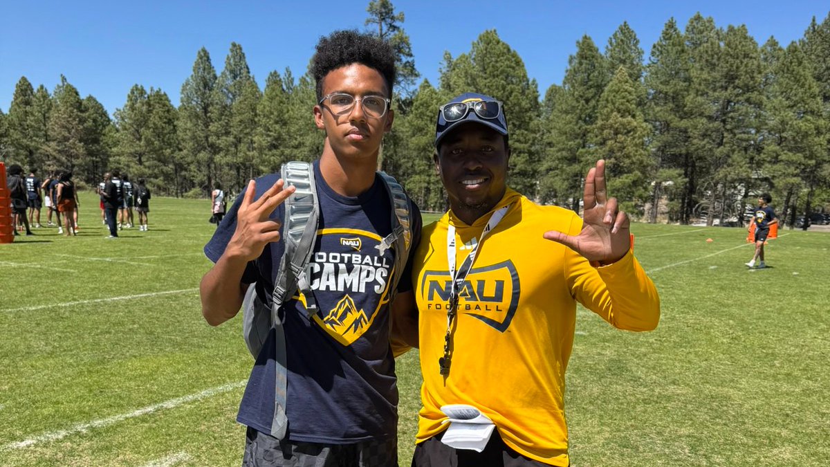 Six Star Football | PLUS+ (@sixstarfootball) on Twitter photo NORTHERN ARIZONA PROSPECT CAMP COVERAGE | A look at some of the top Defensive talents that shined
🔥A look at top talents that turned heads at Northern Arizona
📖Scouting Reports + Standouts
STORY: ▶️sixstarfootball.com/article/northe…
<a href="/hudson_akin_21/">Hudson Akin</a> <a href="/Aj_Anderson_1/">AJ Anderson c/o 29</a> <a href="/andreidaathlete/">Andrei</a> NORTHERN ARIZONA PROSPECT CAMP COVERAGE | A look at some of the top Defensive talents that shined
🔥A look at top talents that turned heads at Northern Arizona
📖Scouting Reports + Standouts
STORY: ▶️sixstarfootball.com/article/northe…
<a href="/hudson_akin_21/">Hudson Akin</a> <a href="/Aj_Anderson_1/">AJ Anderson c/o 29</a> <a href="/andreidaathlete/">Andrei</a>