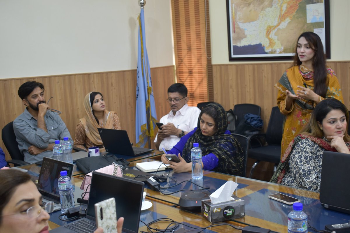 Thrilled by the success of our 3-day Systematic &amp; Cochrane Review Workshop at HSA! Expert-led sessions by Dr. Ikhlaq Ahmed, Dr. Mariam Ashraf &amp; Ms. Nadia Sulenman, under Dean Dr. Babar Shaikh's guidance, empowered participants with vital research skills. #PublicHealth #Research