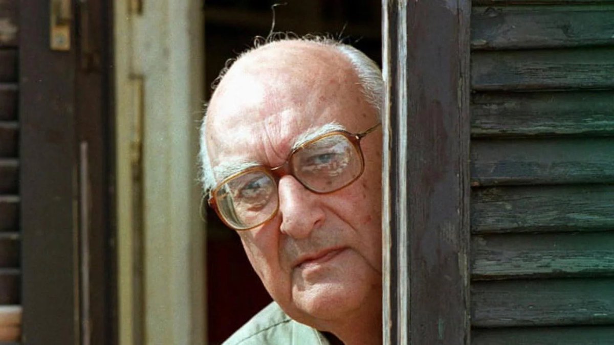 “Il rinnovamento avverrà quando qualcuno avrà finalmente il coraggio di dire che in politica non tutto è possibile” #Camilleri 

6 anni senza il Maestro ❤️
#17luglio