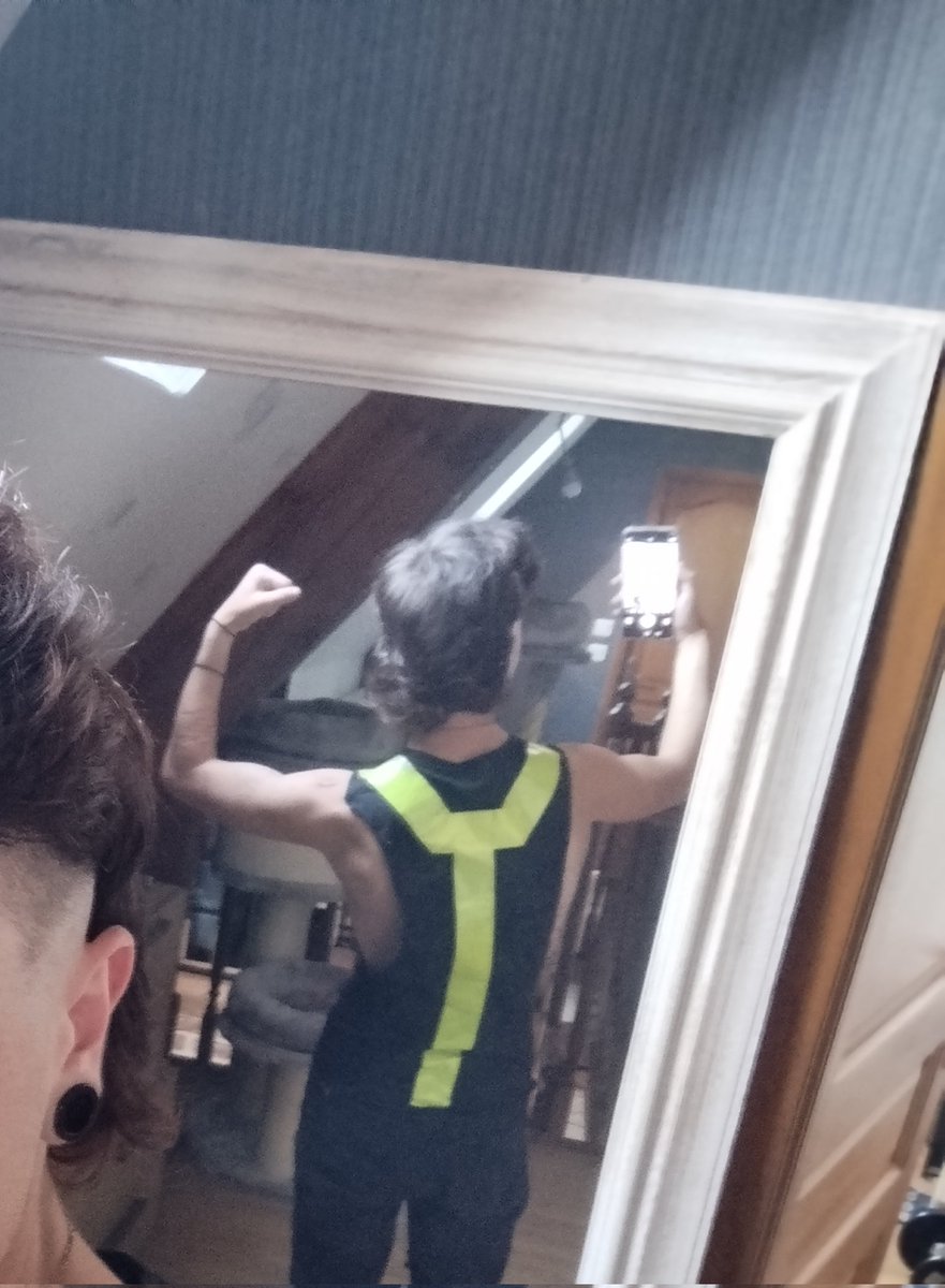 Kind of bulky arms oor?