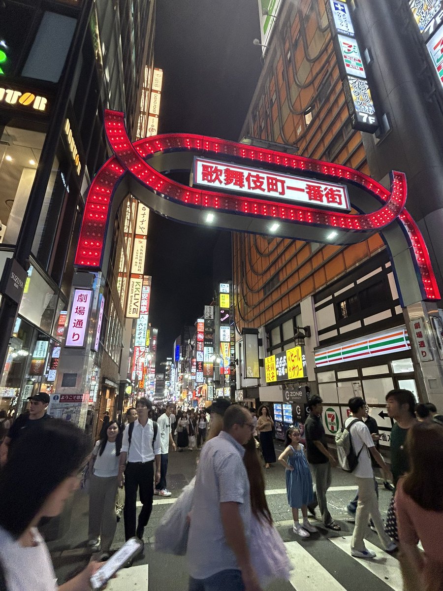 hatoryman's tweet image. HAPPEY不可避❗️🍾(ただのご飯です)