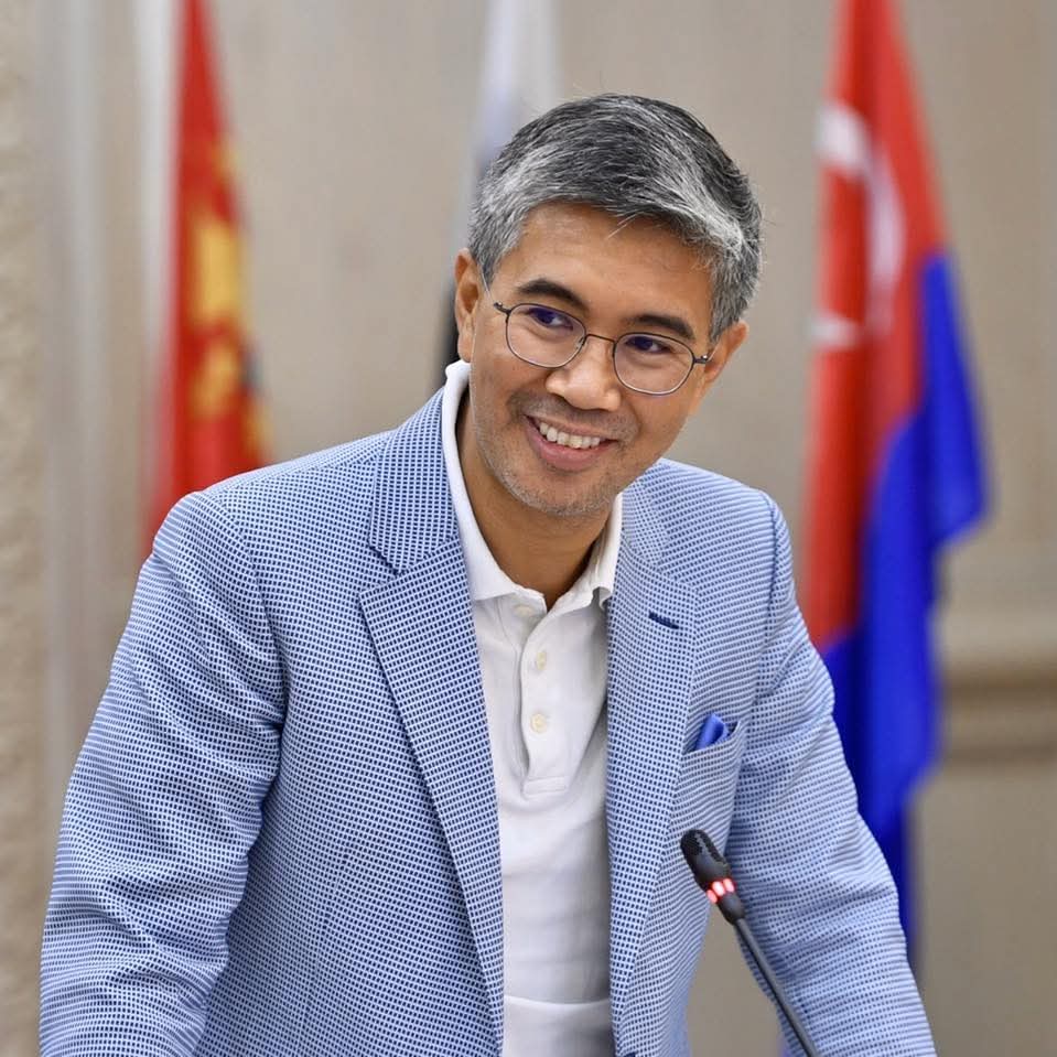 3 SYARAT DISKAUN TARIF OLEH US KE ATAS MALAYSIA

Menteri Pelaburan Perdagangan dan Industri, Senator Datuk Seri Tengku Zafrul menyatakan bahawa terdapat 3 syarat untuk Malaysia mendapat diskaun tarif Import dari US oleh Presiden Donald Trump

1)  Membenarkan pemilikan syarikat US