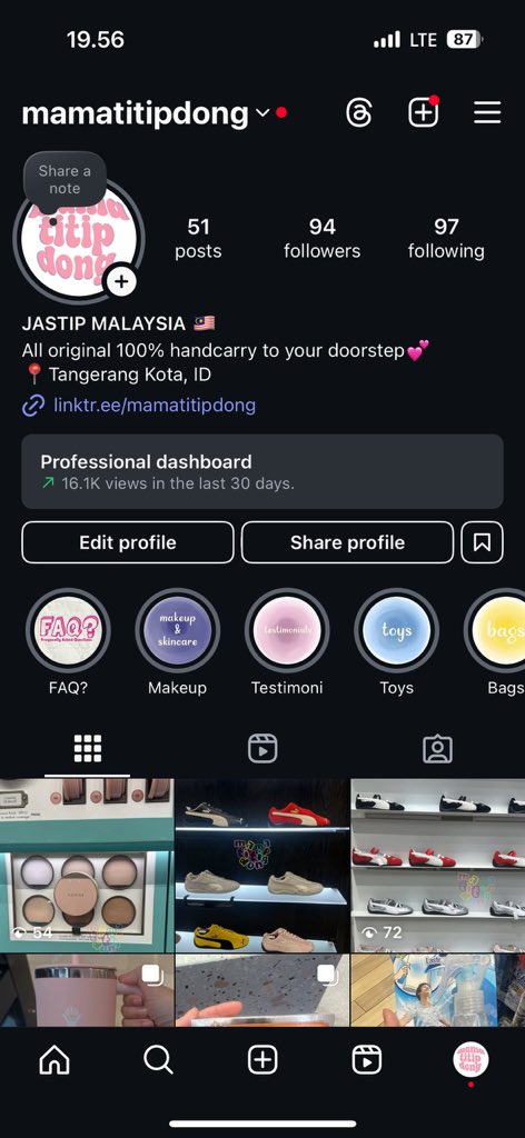 mom who lifts tweet media