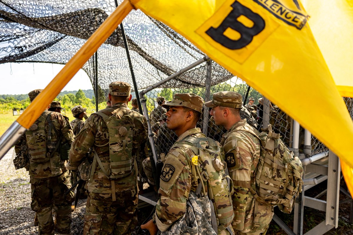 ArmyROTC's tweet image. Cadets of 2nd Regiment #BasicCamp are using their precision as they improve their marksmanship in Group and Zero at #CST2025. 馃幆
For more click the link in our bio!
馃摳: Brandon Clark, University of South Alabama, CST Public Affairs Office