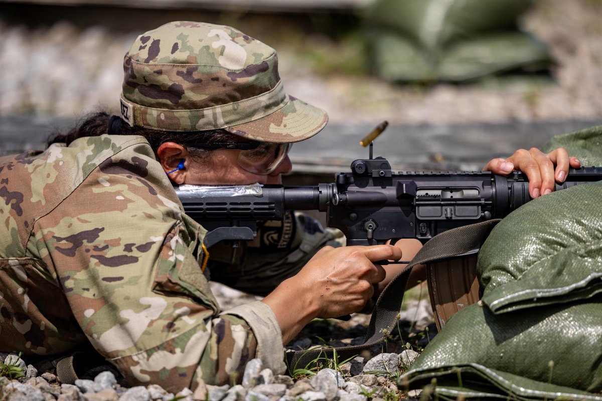ArmyROTC's tweet image. Cadets of 2nd Regiment #BasicCamp are using their precision as they improve their marksmanship in Group and Zero at #CST2025. 馃幆
For more click the link in our bio!
馃摳: Brandon Clark, University of South Alabama, CST Public Affairs Office