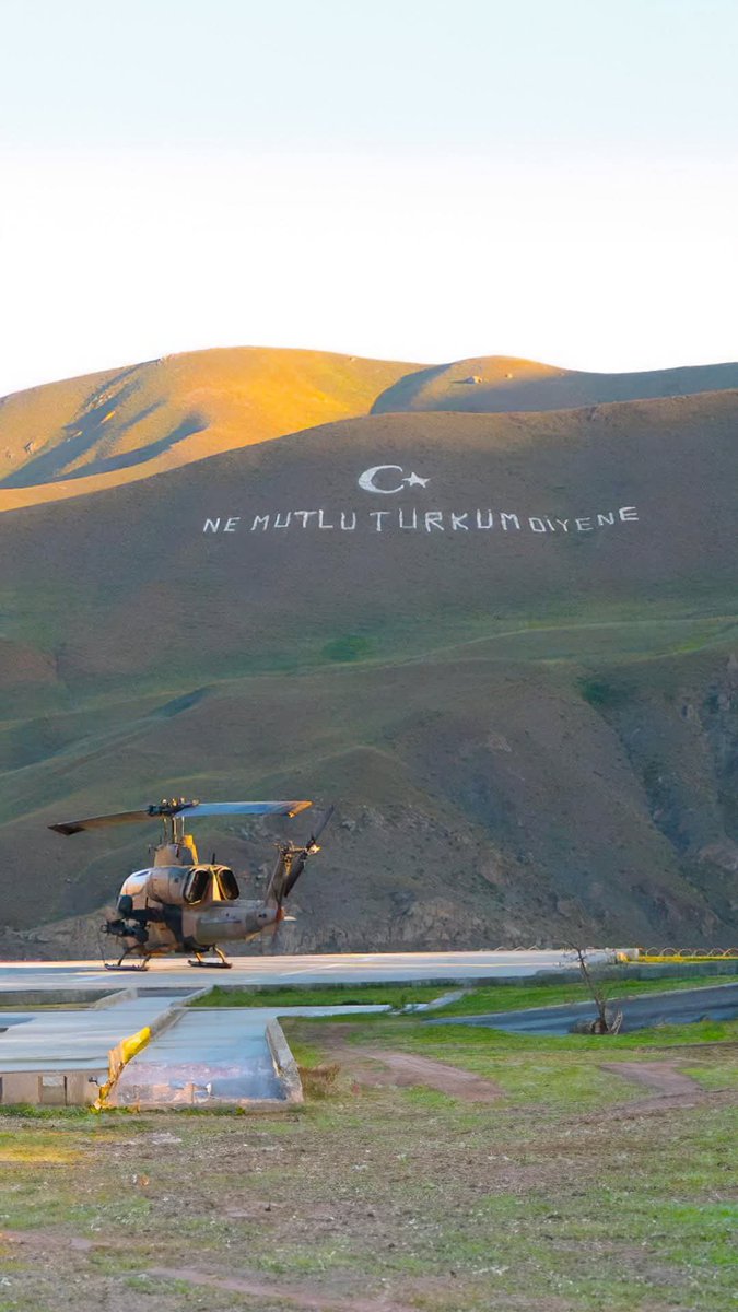 Ne Mutlu Türk'üm Diyene 🇹🇷