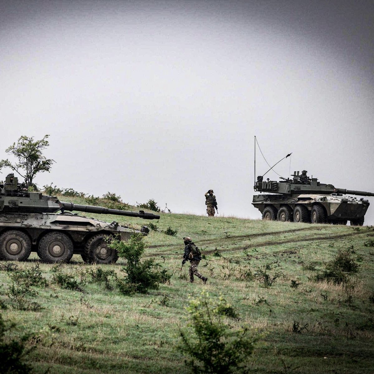 NATO's tweet image. 9 NATO Allies and 4,000 troops from Romania 🇷🇴 took part in a national defence exercise led by the Romanian Armed Forces. Over several days and at different locations, the troops tested each other and honed skills together 💪