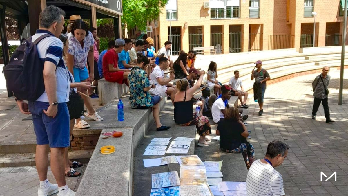 FundManantial's tweet image. ✨ ¡Último encuentro de la temporada en la Plaza Blanca!
El Equipo de Apoyo #SanBlas volvió con micro, pizarra y muchas ganas. Este año, la programación la hicimos con l@s vecin@s:🎤 Poesía, arte, percusión…
Gracias por dar VIDA a este espacio comunitario. 🧡
#FundaciónManantial