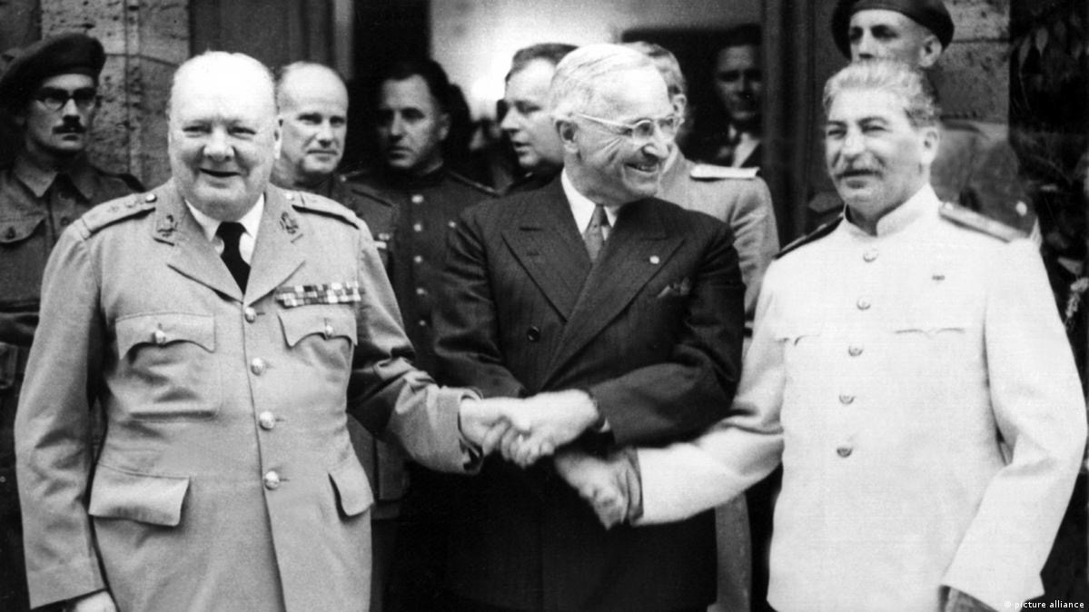 CapitolHistory's tweet image. #OTD in #history 1945, the Potsdam Conference began. With #WW2 in #Europe ended, the Allies met over the war in #Japan & postwar order. Stalin though, sought to install communism in East Europe. Thus, the next time the #USA & USSR met, it wasn’t as WW2 allies—but Cold War enemies