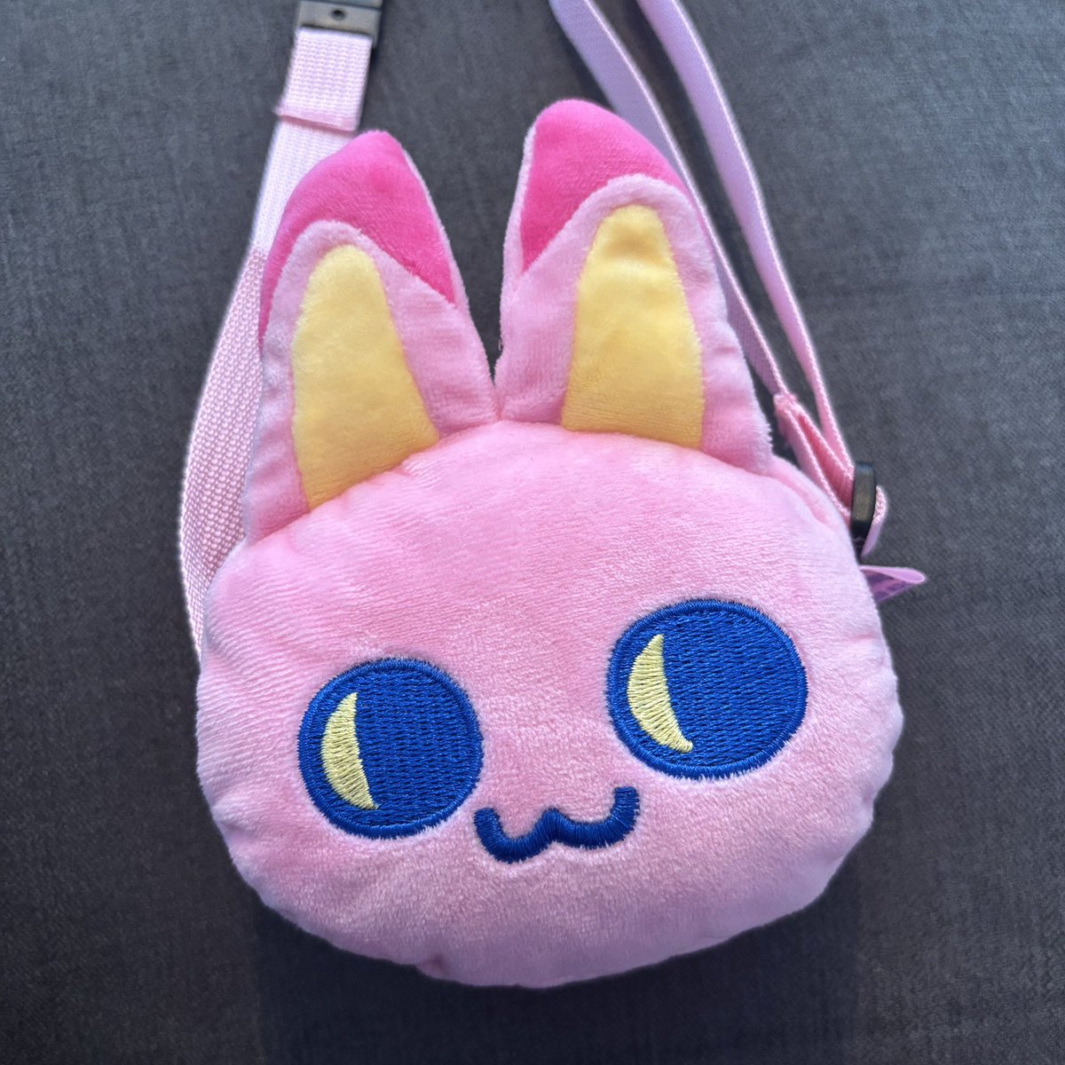 Scraleos's tweet image. I got my Meowtchi pouch today and she is so cute!!! I love the Tamagotchi Paradise so far!
#tamagotchi #tamagotchiparadise