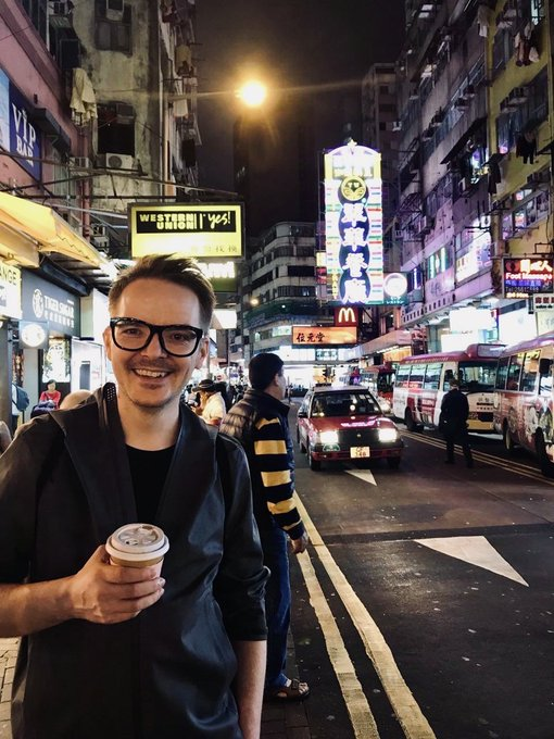 #4 Tutkijan haastattelussa <a href="/OmniFinn/">Niko 📚 Sovereign Individual</a> eli Niko Laamanen. Hän on tehnyt valtavasti työtä uusien bitcoinereiden tiedon janon täyttämiseen Konsensus Networkin kirjajulkaisujen avulla. Nikoa on pakko kehua tästä omistautumisesta - jonkun on tehtävä latu, mitä muut voivat kulkea. Niko