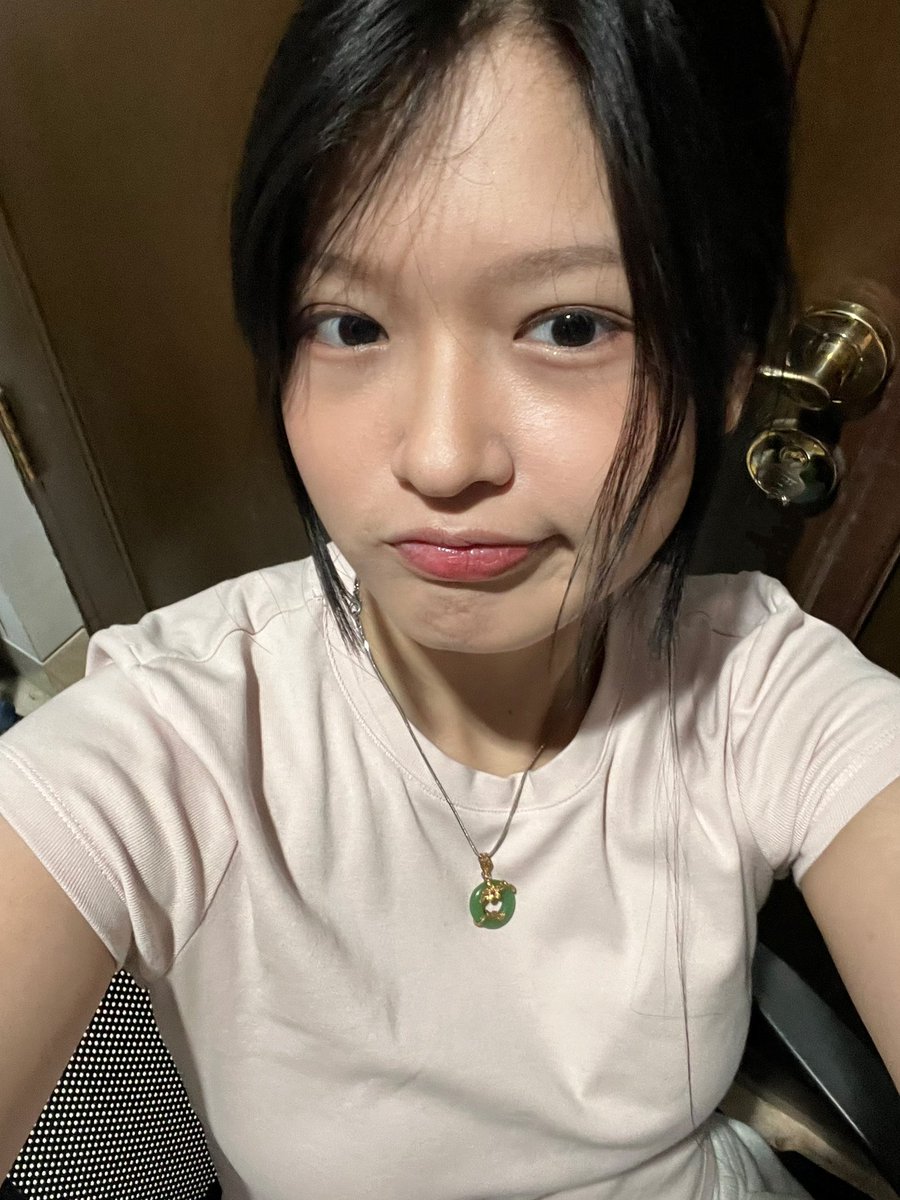 Elin_JKT48's tweet image. Thankyouuu untuk vc hari ini ❤️