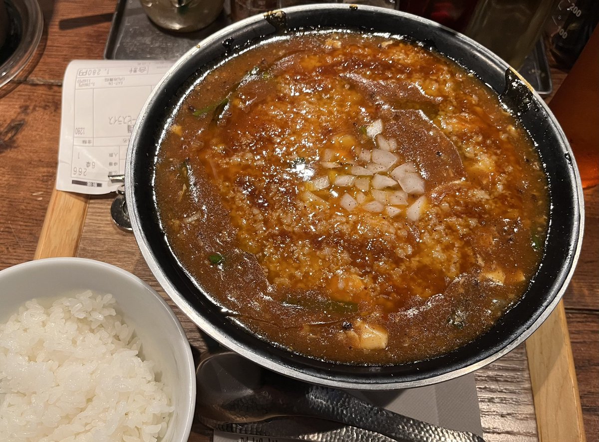 新潟三宝亭 中目黒店
全とろ背脂麻婆麺
(+サービスライス)