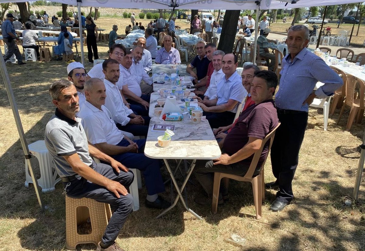 Sarıköy halkı tarafından düzenlenen Hayır Cemiyeti, Mevlid Programı ve Yağmur Duası etkinliğine; 17 Temmuz 2025 Perşembe günü Yönetim Kurulu Başkanımız İsmail MUTLU ve Meclis Başkanımız Yusuf ÇETİNKAYA katılım sağladılar.
