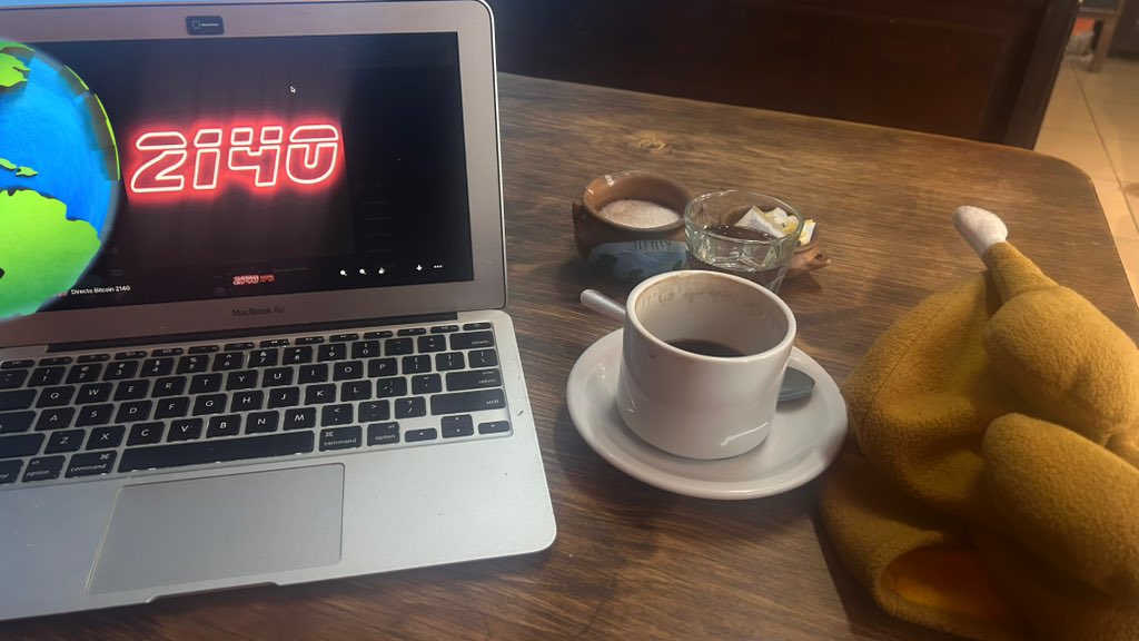 bitcoinr3's tweet image. Nos encontramos en #Jujuy #Argentina 🇦🇷
¿Adivinen quien a estado hablando de #bitcoin desde en la mañanita?
Yo.
@Bitcoin_2140
@ClubSatoshi_
@Fedbtclatam
@FBCEglobal
@AdoptingBTC