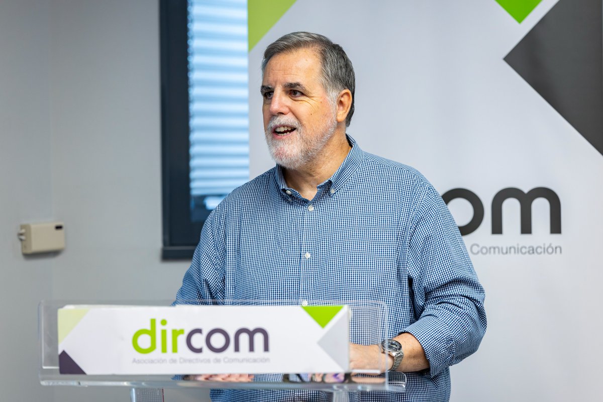 DircomSpain's tweet image. Esta mañana, en Dircom hemos dado la bienvenida a nuevos socios con un desayuno de verano en nuestra sede.
🗣️ “Vuestra incorporación refuerza nuestra misión y demuestra que creéis en el valor estratégico de la comunicación”, afirmó @mlopezquesada .
dircom.org/2025/07/17/dir…