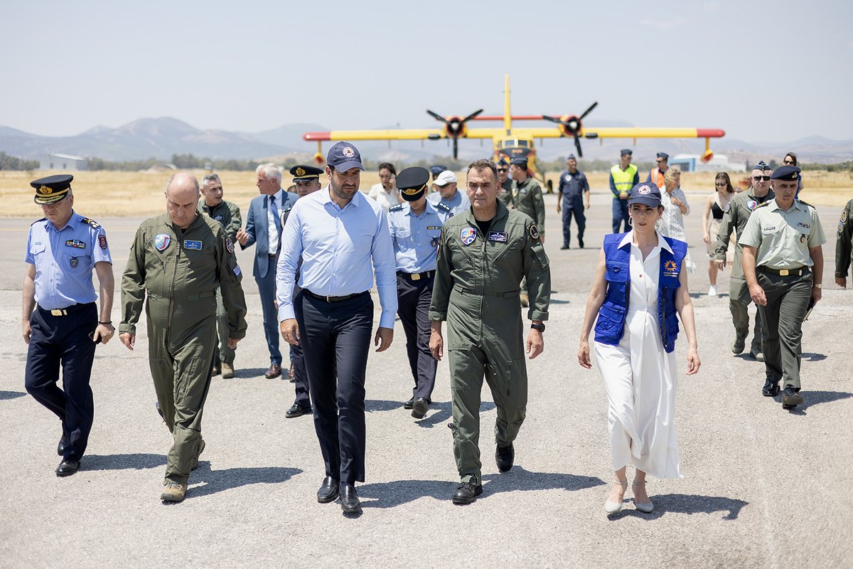 hadjalahbib's tweet image. Visited the impressive Elefsina Airbase, home to top-tier rescue teams and gear.
Met also with EMAK’s Special Disaster Response teams - always ready to act fast in fires, floods, earthquakes, and all-hazards. #Greece