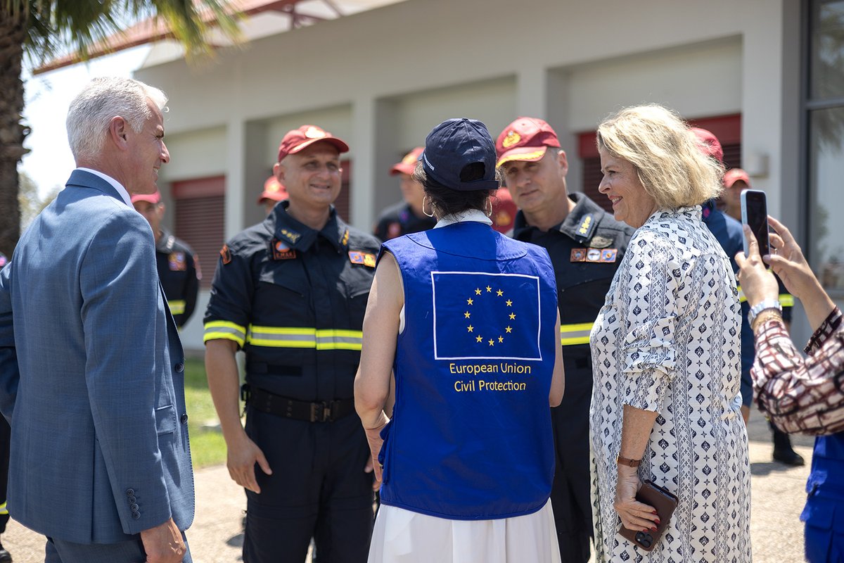 hadjalahbib's tweet image. Visited the impressive Elefsina Airbase, home to top-tier rescue teams and gear.
Met also with EMAK’s Special Disaster Response teams - always ready to act fast in fires, floods, earthquakes, and all-hazards. #Greece