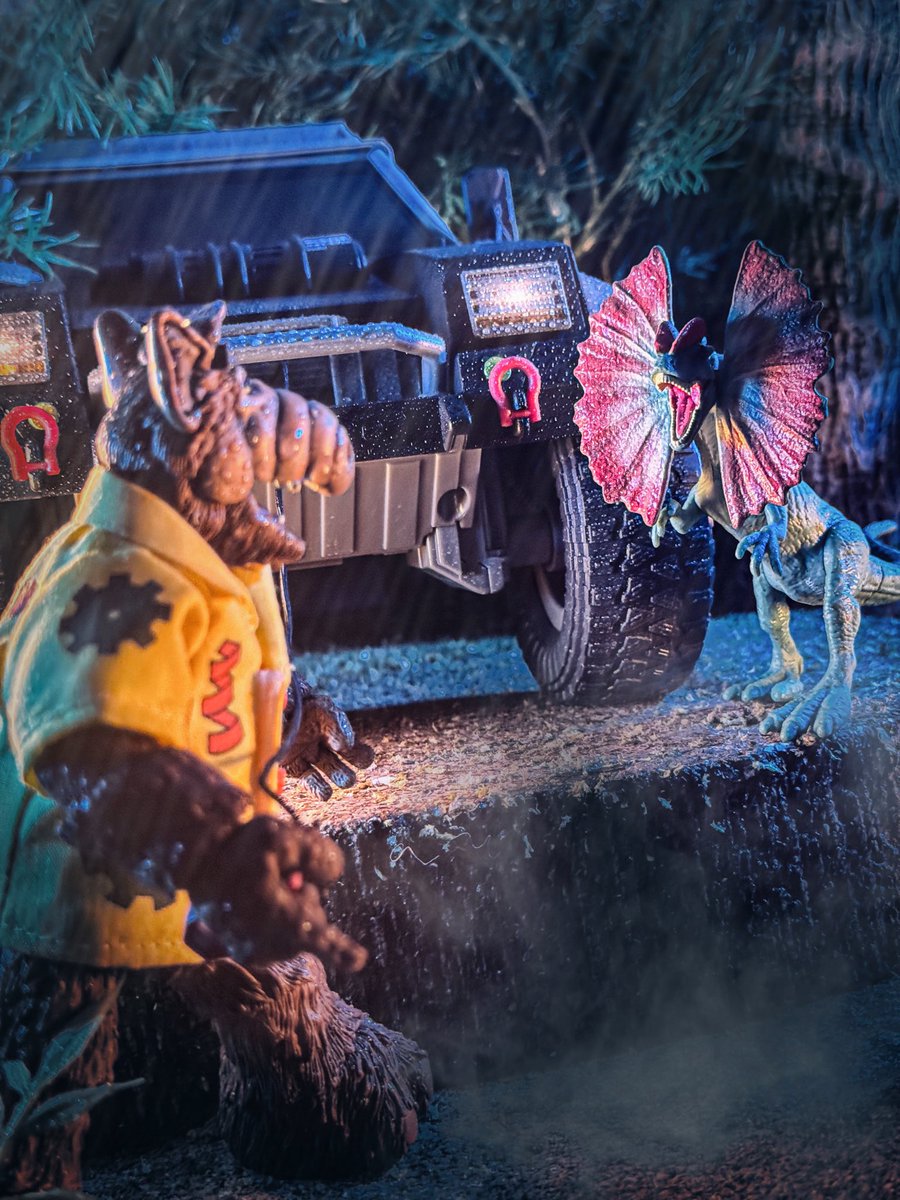 toyetic40s's tweet image. “Thought you were one of your big brothers, you didn’t happen to bring a cat did you?”
#Alf #NECA #NECAToys #Dilophosaurus #Mattel #JurassicPark #AlfintheMovies #ACTIONFIGURES #ActionFigurePhotography #ToyPhotography
@JurassicWorld @NECA_TOYS @Mattel