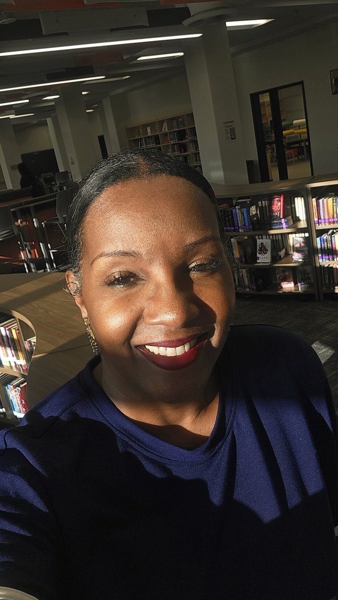 CynthiaSJewell's tweet image. I was told to let my light shine! 🌟 I am excited to be with @hapevillehawks Admin Team&apos;s today to facilitate learning on core values, &quot;your WHY,&quot; and moving from Good to Great! #HapevilleES #OneBandOneSound #LeadingFromWithin