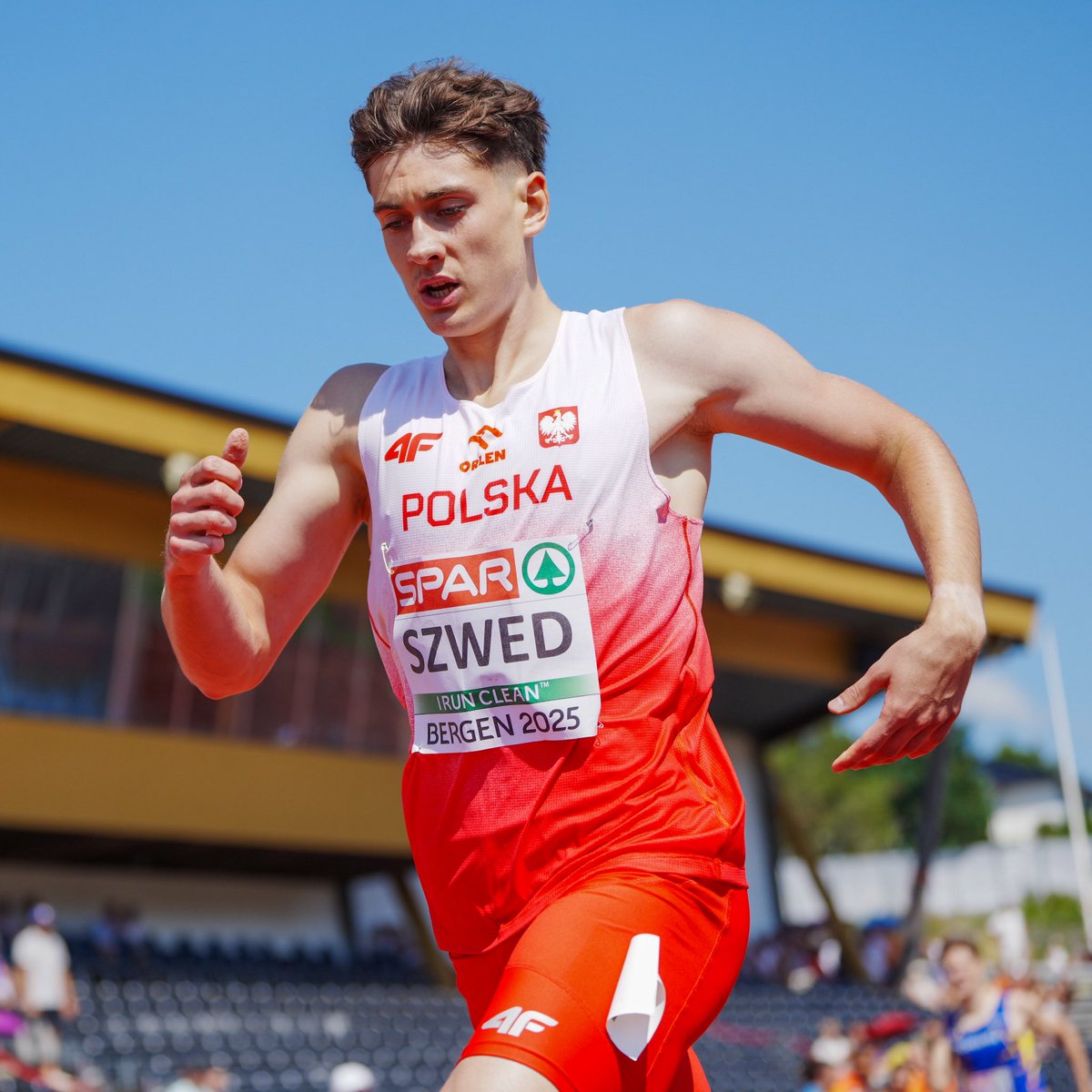 EuroAthletics's tweet photo. Poland’s new 400m star! 💫 

Maksymilian Szwed 🇵🇱 eases through his heat at the European Athletics U23 Championships in 45.77. 🫡

#Bergen2025 https://t.co/9osSctJbZl