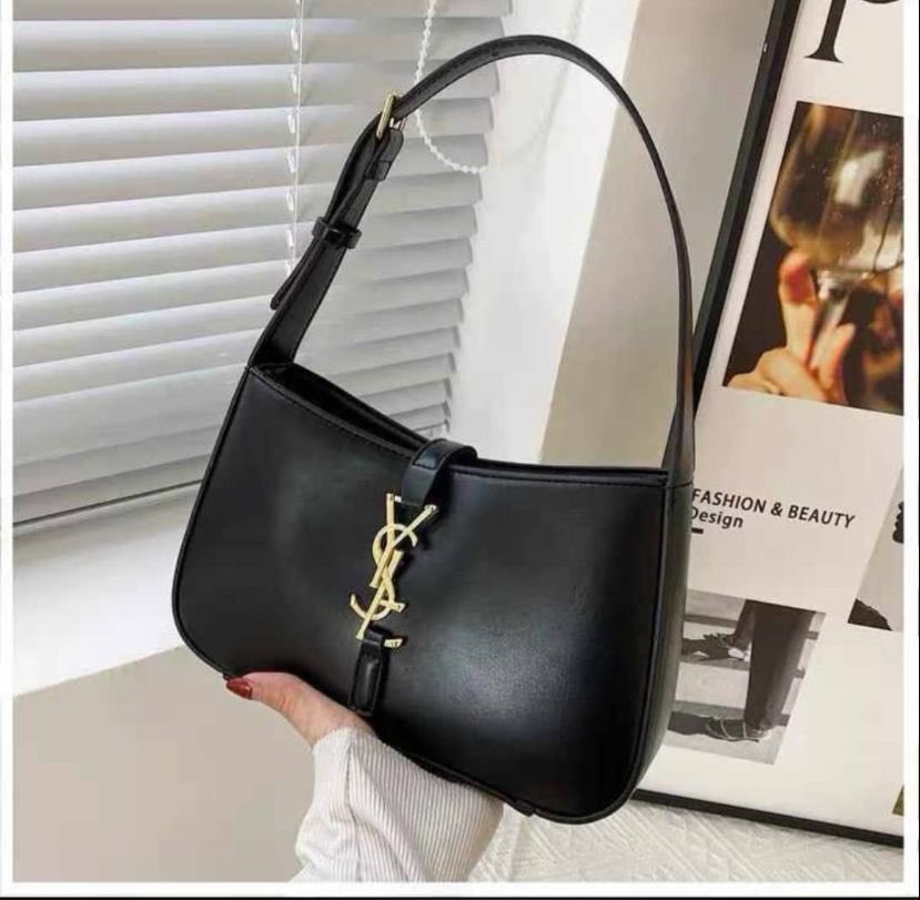 Timi_ogunde's tweet image. Sales!!! Sales!!! Sales!!!
All bags are available for immediate delivery 🚚
Please help me repost🥹
Na beg I dey beg🙏
Frame 1: Was 18,500 now 15,500
Frame 2: 20,000 now 17,000
Frame 3: was 18,000 now 15,000
Frame 4: was 21,500 now 18,500