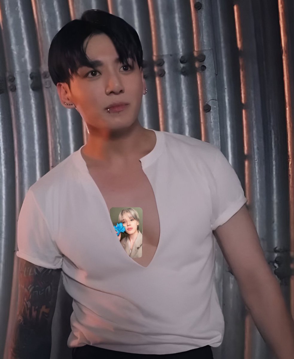 kmdittos's tweet image. the winner of the boob pc trend