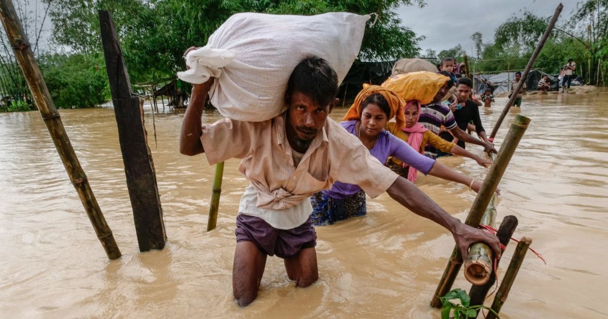 UN_Water's tweet image. Global temperatures are on track to break records—again.
The World Meteorological Organization warns of increasing heat and its ripple effects on water, health, and food security.
🌐 Learn more: buff.ly/KAA0SWG
#WaterAction = #ClimateAction
