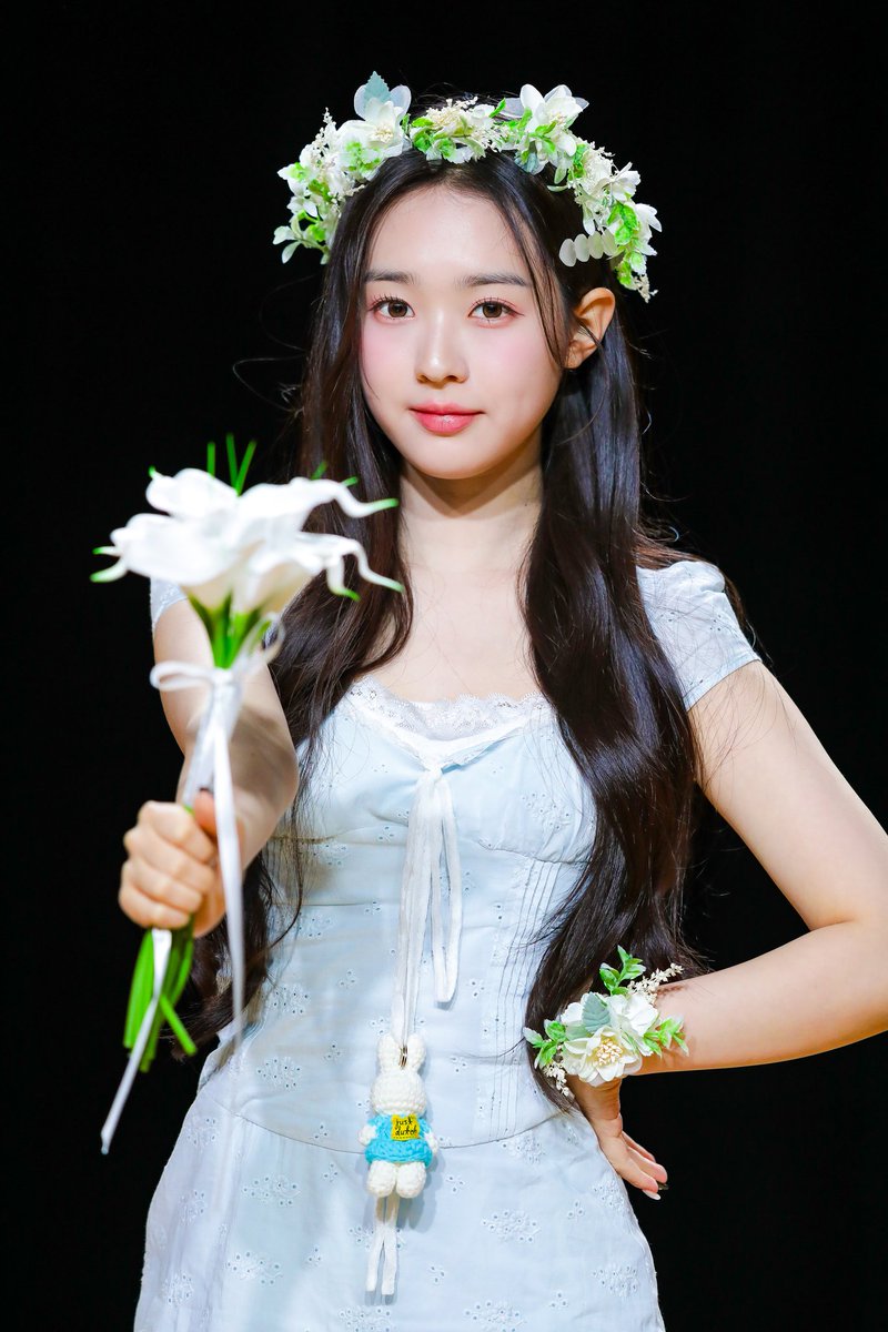 SSS 저장소 (@dgsbcolors) on Twitter photo 250629 위드뮤 팬사인회 02PICS03
#수민 #Soomin #S6 #tripleS #트리플에스 #ASSEMBLE25 #깨어 #Are_You_Alive <a href="/triplescosmos/">tripleS official</a> 250629 위드뮤 팬사인회 02PICS03
#수민 #Soomin #S6 #tripleS #트리플에스 #ASSEMBLE25 #깨어 #Are_You_Alive <a href="/triplescosmos/">tripleS official</a>