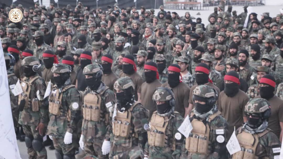 ماشاءالله 
د ۲۰۵ البدر قول اردو اړوند دښوونیز مرکز څخه ۷۰۰ تنه ځوان منسوبین له درې مياشتني نظامي، مسلکي او عقيدوي زده کړو وروسته نن د يو لړ مراسمو په ترڅ کې فارغ شول.