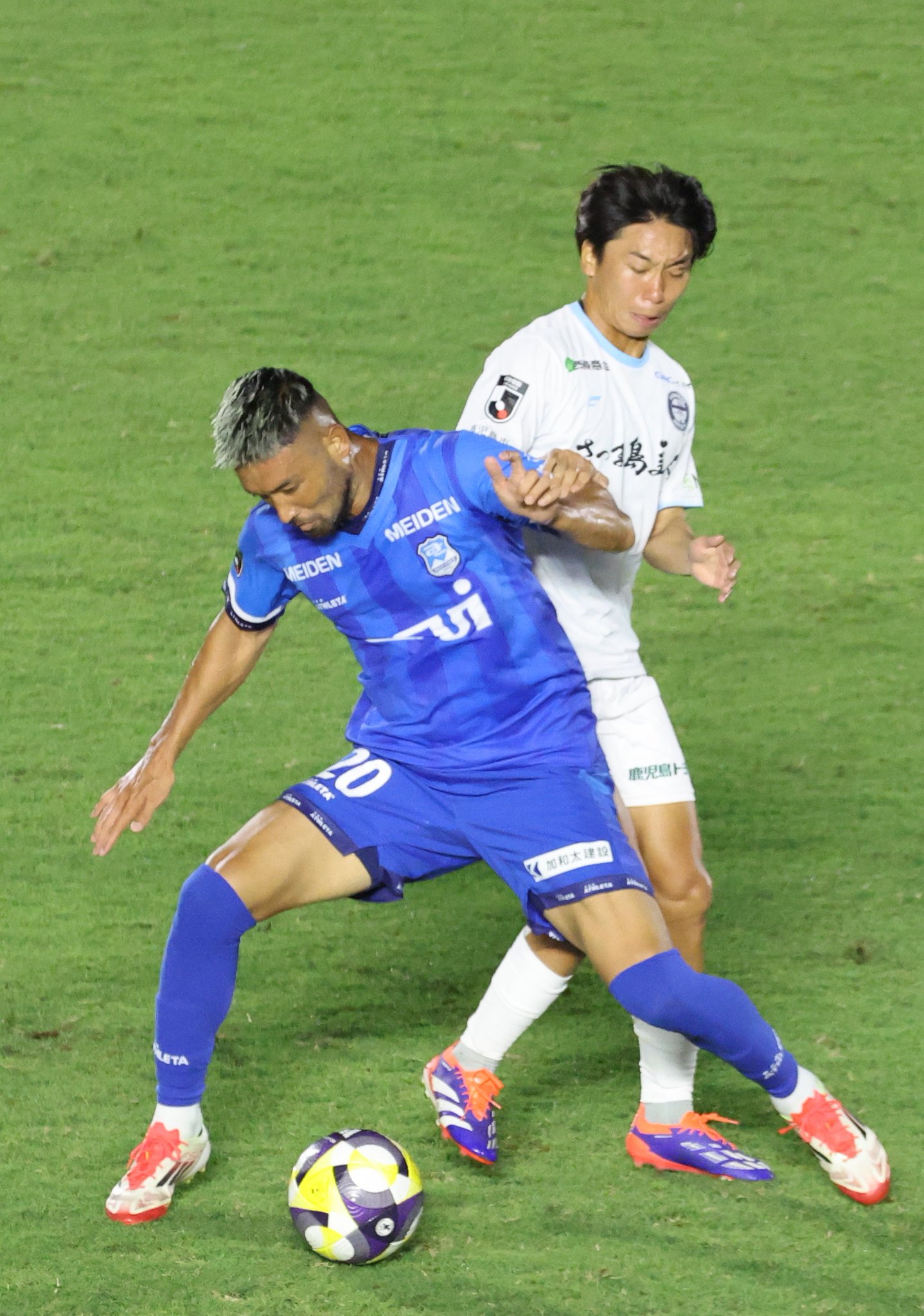 アスルクラロ沼津　ピステ　上下 アスルクラロ沼津上下トレーニングピステ