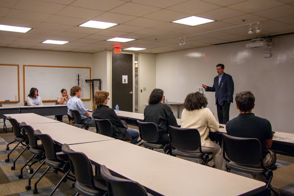 OhioTreasurer's tweet image. This summer, our Lunch and Learn events gave our interns a closer look at the Treasurer’s Office and its departments. As the series wraps up, we’ve enjoyed hosting these sessions and offering our interns meaningful opportunities to learn and engage with our team.
