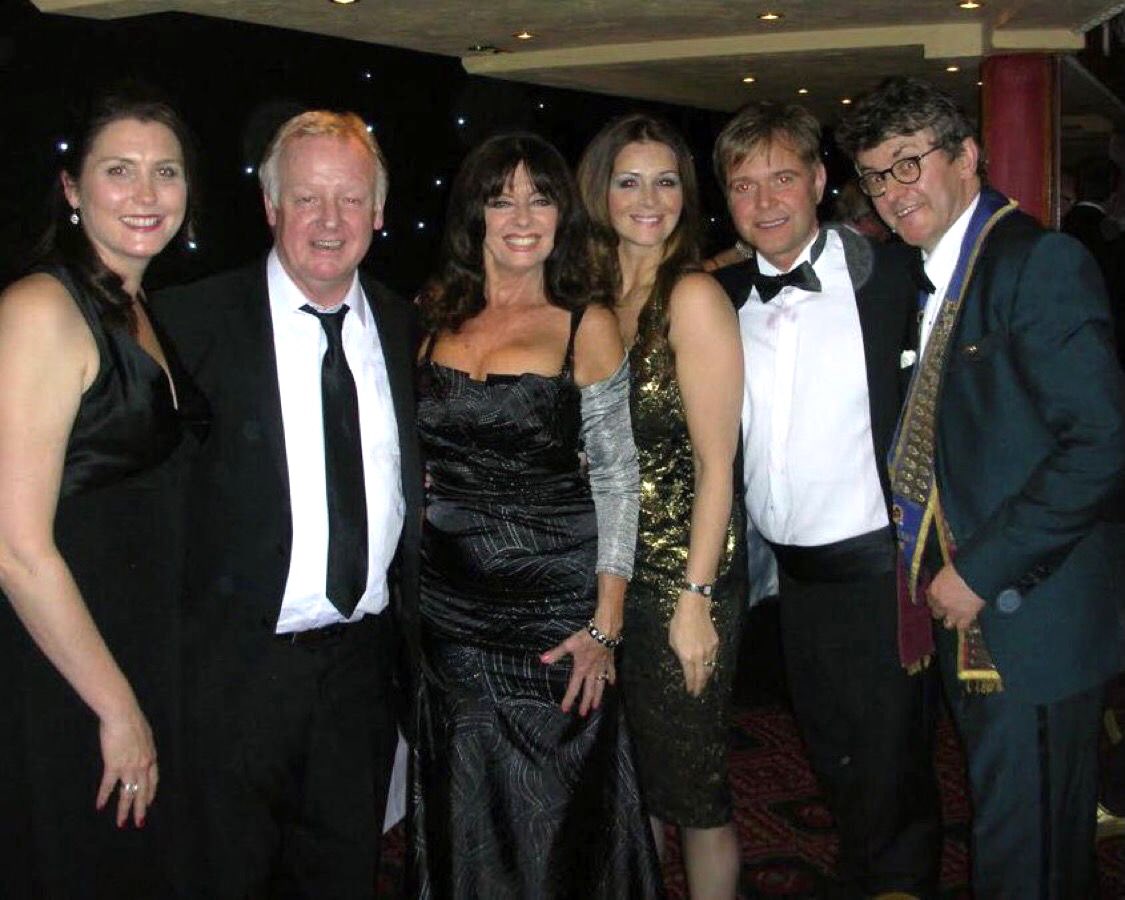 vickimichelle's tweet image. Happy Birthday Fabulous Darren Day Great performer, lovely man. Fab memory at Water Rats Ball with #JoePasquale @LesDennis #ClaireNicholson #StephanieDooley Have a Fab Day. @DarrenDOfficial #Chicago #Joseph #Grease #SummerHoliday #Godspell @Hollyoaks @imacelebrity #thursdayvibes