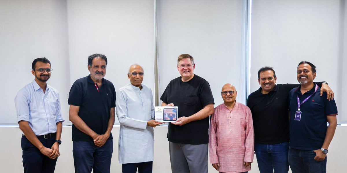 ChanakyaUni's tweet image. An Inspiring Interaction at Chanakya University!

We were honoured to host John Colgrove, Founder and Chief Visionary Officer (CVO) of Pure Storage, for an engaging session with our faculty and students.

As part of their visit to our Global Campus, John and his India team shared…