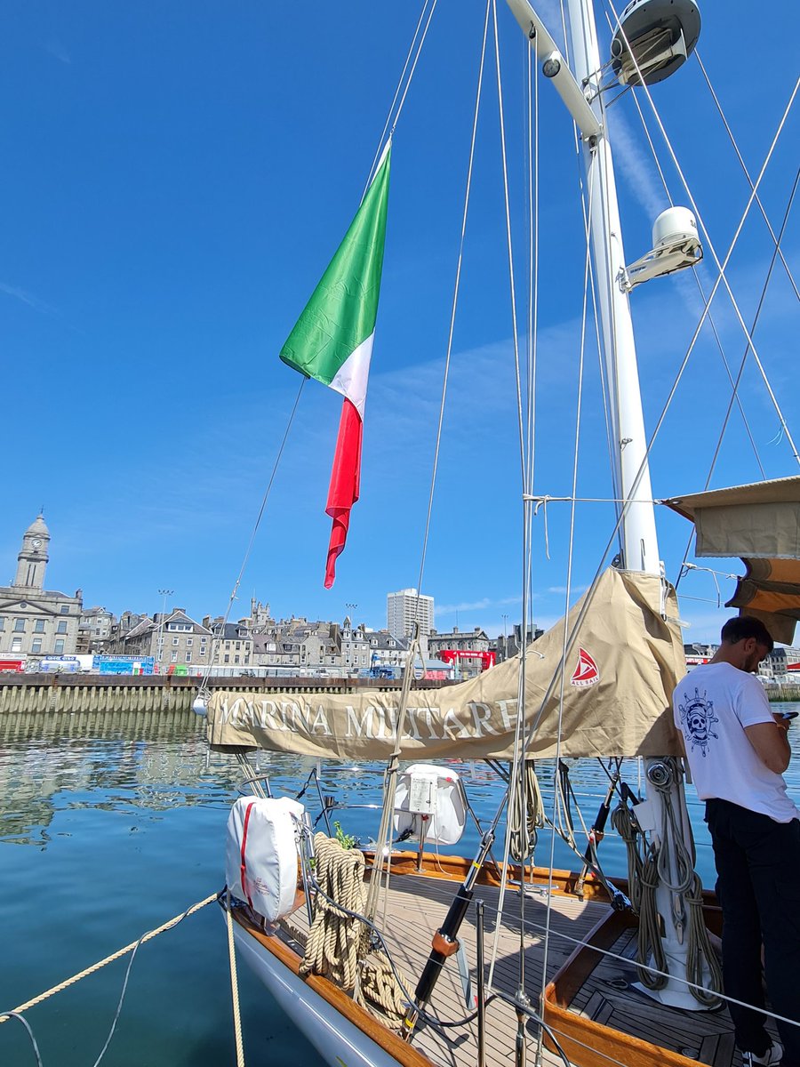 RNinScotland's tweet image. Buongiono to the Italian Naval Tall Ship Corsaro II who arrived in #Aberdeen last night, who is currently in the lead! #Tallshipsaberdeen
@ItalianNavy