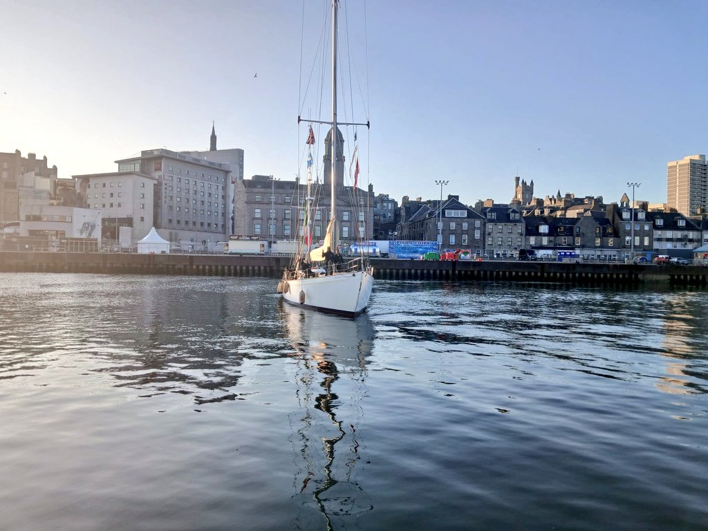 RNinScotland's tweet image. Buongiono to the Italian Naval Tall Ship Corsaro II who arrived in #Aberdeen last night, who is currently in the lead! #Tallshipsaberdeen
@ItalianNavy