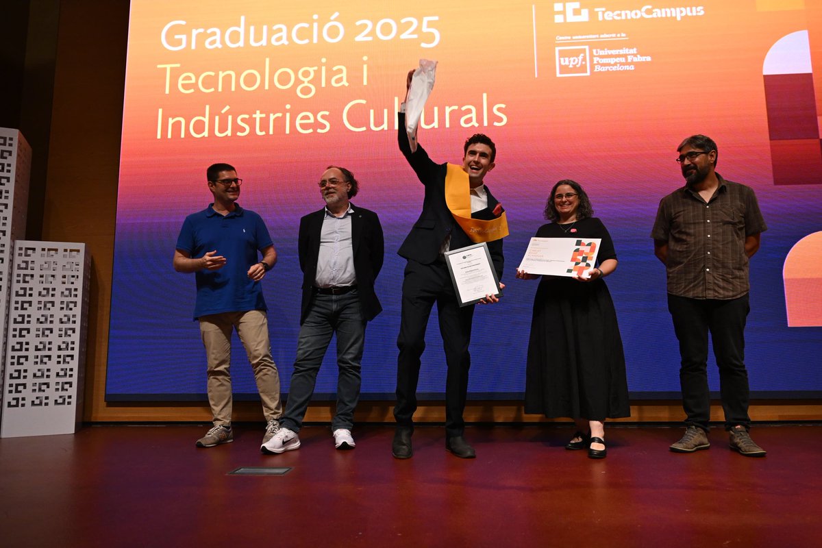 🏆 Enhorabona als alumnes amb millors expedients!
&gt; Ruben López (#Videojocs)
&gt; Carles Rigat (Doble Grau #Informàtica i Videojocs), qui rep el premi de <a href="/coetic/">COETIC</a>