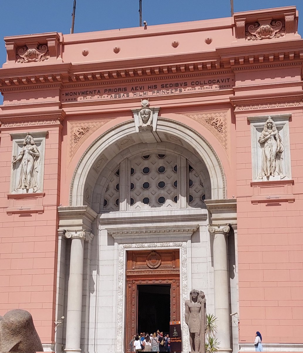 LobnaSamy15's tweet image. #AdoorableThursday #doors
The Egyptian Museum, Cairo.
#ThrowbackThursday
Photo by me 📸 (in 2022)