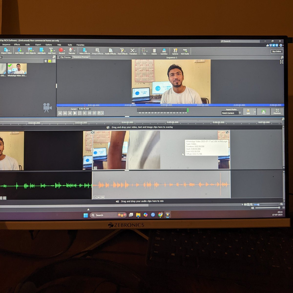 insideakash's tweet photo. I have used adobe, I have used davinci, but the comfort VideoPad brings is unmatched. Probably learned editing on it back in 6th or 7th grade, real simple interface, fast and never crashes. So anybody who wants to learn editing, they can start with VideoPad by NCH software https://t.co/0BFO1LtiAG