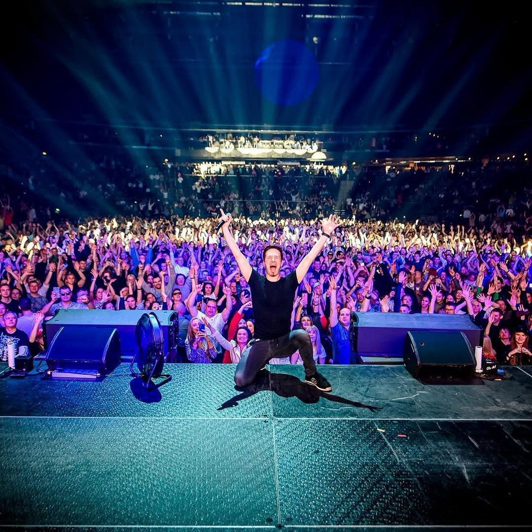 Happy Birthday <a href="/Darudevil/">Darude</a> 🎂