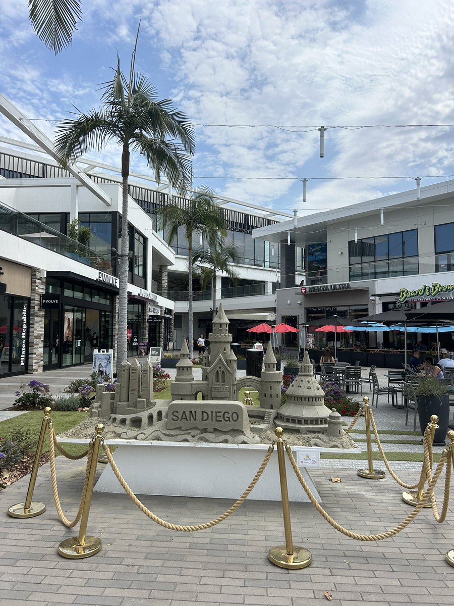 fredmgrier's tweet image. UTC Westfield is the best retail center &amp;amp; shopping mall and it’s not even close.