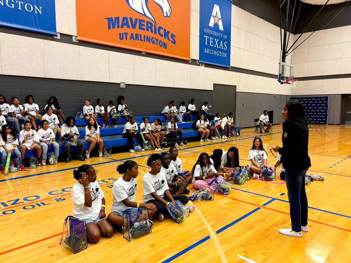 CommALSimmons's tweet image. Once again this year, I am proud to support STEM It Up Sports and the bright, bold, and brilliant young women of its "Wings of Innovation STEM Camp." They have spent the past week flying drones, building and coding robots, solving challenges—and most importantly, proving that…