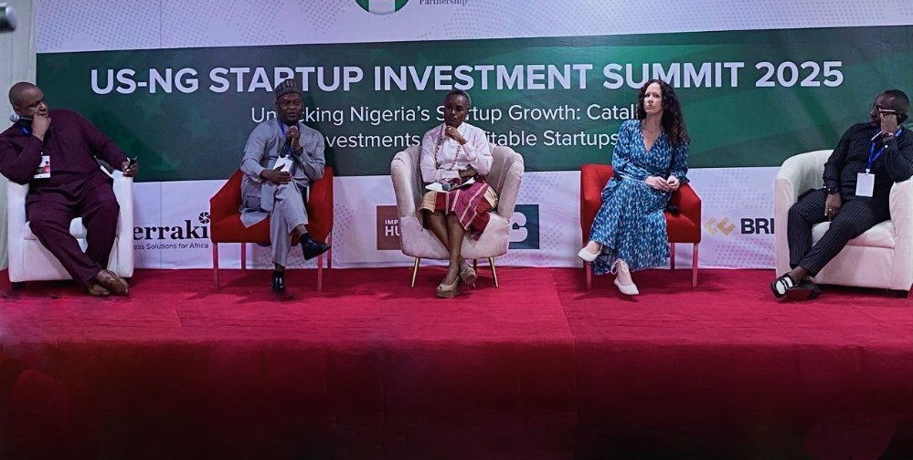 eajene's tweet image. Why did Okra really shut down?

That&apos;s one of the topics I got TLcom&apos;s Omobola Johnson to discuss during our panel at the US-NG Startup Investment Summit yesterday

Plus Kyari Bukar shared untold stories about the birth of VC in 🇳🇬

Great insights from moderating this convo 🙏🏽