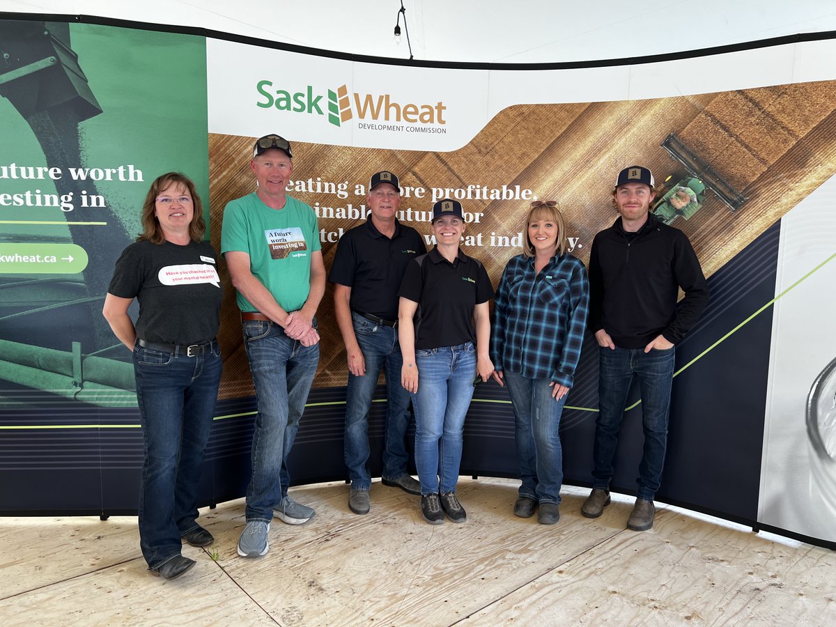 domoreag's tweet image. Our @AgInMotion Recap — Day 2 (July 16) with The Do More Agriculture Foundation
🌞 Hotter than Day 1 — and we’ve got the sunburns to prove it!
🟡 Today was all about connection. We met with fantastic partners including @SaskWheat and @BASFAgSolutions (yes, that’s us posing…