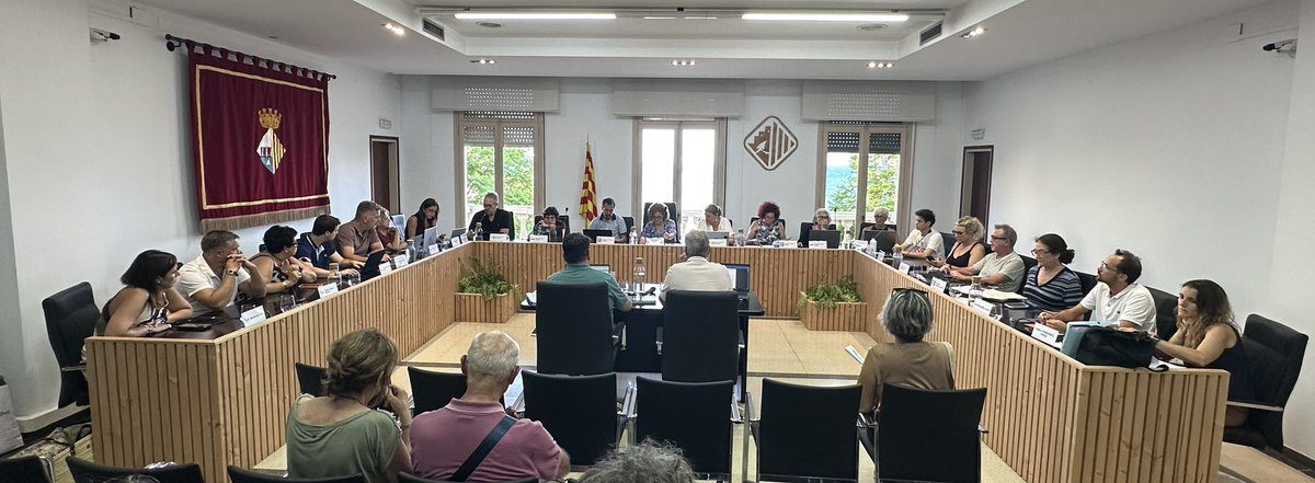 Sessió plenària del mes de juliol que tanca el curs polític.

La podeu seguir en directe.

📻 98.1 FM
💻 vilassarradio.cat